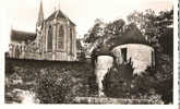 CPSM Dentelé Noir Et Blanc: QUINTIN  Abside De La Basilique - Quintin