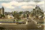 CP 53 MAYENNE Pont Notre Dame Basilique Et Le Chateau - Mayenne