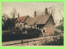 STRATFORD-ON-AVON, ENGLAND - ANNE HATHAWAY´S COTTAGE - - Stratford Upon Avon