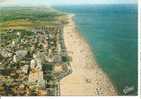 CANET PLAGE-la Plage Et Le Front De Mer Au Fond La Place Méditerranée - Canet Plage