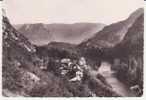 L ARIEGE . USSAT LES BAINS . VUE GENERALE  ...MODERNE (coin Du Bas Plié) - Lezat Sur Leze