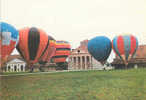 Départ De Montgolfières Des Salines Royales D´Arc Et Senans DOUBS - Balloons