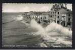 Postcard Rough Seas At Shops & Parade Bognor Regis Sussex - Ref A98 - Bognor Regis