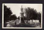 30 UZES Monument Aux Morts, Guerre 1914-18, Ed Petit, CPSM 9x14, 194? - Uzès