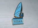 PIN´S - PLANCHE A VOILE F479 - PAPIER CIGARETTE RIZLA * - Sailing, Yachting