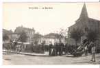 17 - SAUJON  - Le Marché  -  Animée - Charrette Attelée D´un Cheval - Saujon