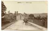 CPA 76.-carte Vernie-JUMIEGES.-Entrée Du Pays.-1 Enfant En Très-très Pt Plan.--CVB 750 - Jumieges