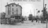 69 /// PIERRE BENITE, Le Passage à Niveau N° 1059 Goutany édit, Café Terminus à Gauche, ANIMEE - Pierre Benite