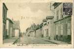 CP 89 . PONT Sur YONNE La Rue Carnot Et Le Pont Du Chemin De Fer (café - Pont Sur Yonne