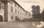 CPA De LA COTE SAINT ANDRE - La Caserne (ancien Séminaire) - Grande Cour, Façade Sud. - La Côte-Saint-André