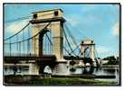 94  IVRY, Le Pont Suspendu, CPSM 10x15, Ed P.I. Dos Vierge, Pli Angle Sup D, Voir Scan - Ivry Sur Seine
