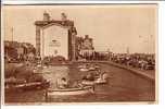 GOOD OLD GREAT BRITAIN POSTCARD - LOWESTOFT - Esplanade Boating Lake - Lowestoft