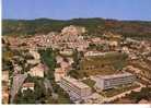 GREOUX LES BAINS -  Vue Aérienne - Au Loin, Le Château Des Templiers - - Gréoux-les-Bains