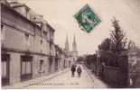 LA DÉLIVRANDE (Calvados).   Une Rue - La Delivrande