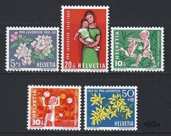 SUIZA 1962 - PRO JUVENTUD Y FLORES - YVERT - 700/704 - MICHEL 758/762 - Ungebraucht