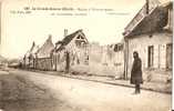 Vic-sur-Aisne-02-RARE!!!!   Pendant  La Grande Guerre Une Rue Détruite, 1 Personnage "pte Croix "voir Scan - Vic Sur Aisne