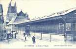 CPA De CARHAIX - Les Halles Et L'Eglise. - Carhaix-Plouguer