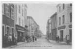 38 )) LE PEAGE DE ROUSSILLON, Rue De Salaise, (café Renaissance à Droite) N° 13, ANIMEE - Roussillon