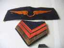 MILITARIA  GRADE  EPAULE + INSIGNE  EN TISSU  / EQUIPEMENT  ARMEE FRANCAISE - Navy