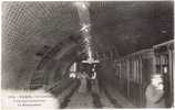 Cpa PARIS - Vue Intérieure D'une Gare Souterraine Du Métropolitain - Subway