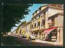 CPSM La Roche Posay (86) - Cours Pasteur - Hôtel De L' Esplanade ( Bar Automobile Simca Aronde Renault Dauphine ARTAUD) - La Roche Posay