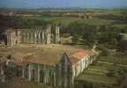 CPSM. MAILLEZAIS. VUE AERIENNE ABBAYE SAINT PIERRE. AU 1ER PLAN BATIMENT CONVENTUEL. DATEE 1995. - Maillezais