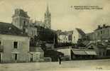 44 . PONTCHATEAU .  PLACE DES HALLES , VERS L'EGLISE . (  COMMERCE  AU BON MARCHE ) - Pontchâteau