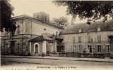 Pithiviers ( Loiret ) - La Théâtre Et La Mairie - Pithiviers