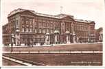 LONDON - BUCKINGHAM PALACE - 1947 - Buckingham Palace