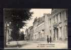 23 GUERET Route De Glénic, Animée, Ed PM 2216, Creuse Pittoresque, 1917 - Guéret