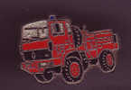 Pin´s - Camion De Pompier - Renault - Firemen