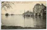 CPA 94.-CHARENTON.-Le Quai Et La Place Des Carrières.-CRUE DE LA SEINE.-Inondations.-.-MOD 117 - Charenton Le Pont