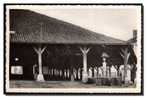 38 LA COTE ST ANDRE, Les Halles, Monument Historique, Fontaine, CPSM 9x14, Ed Marmonnier, Non écrite - La Côte-Saint-André