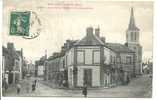 CPA 61.-MOULINS-la-MARCHE.-Carrefour De La Rue De L'Eglise Et La Grande Rue, Animé.-MOD 605 - Moulins La Marche