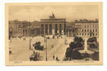 OLD FOREIGN 0299 - GERMANY - Deutschland - BERLIN - Pariser Platz - Alter Bus - Brandenburger Door