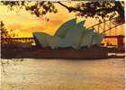 Australia - Sydney - Sails Of Concrete Atop The New Opera House, Situated On Bennelong Point - Autres & Non Classés