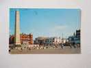 Blackpool - Cenotaph And Butlins Metropole Hotel      VF  D30190 - Blackpool