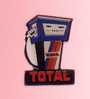 Pin's, Total, Pompe - Carburantes