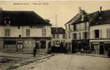 Place De L'Eglise - Maule