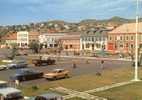 DOM - SAINT PIERRE Et MIQUELON - Sant-Pierre - Place Du Général De Gaulle - Automobiles - Saint-Pierre-et-Miquelon