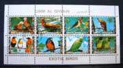 Bloc-Feuille 8 Timbres : Oiseaux Exotiques. Exotic Birds : Perroquets Et Pinsons. Umm-Al-Qiwain. Michel N° 1258A-1265A. - Papagayos