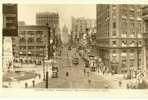 CP Canada VANCOUVER Victory Square, Hastings Street,voitures Monument Aux Morts, Trolaybus,ford, Jacoby Bros Ltd Banque - Vancouver