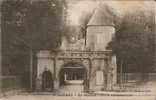 17 - Surgères - Le Château - Porte Monumentale - éd. A. Côte (circulée 1917) - Surgères