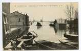 CPA 94.-ALFORTVILLE.-L'Ile St-Pierre.-Animé.-CRUE DE LA SEINE.-Inondations 1910.-MOD 138 - Alfortville