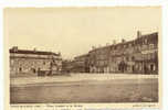 PONT-de-VAUX - Place Joubert Et La Statue  (1174) - Pont-de-Vaux