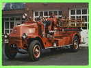 FIRE TRUCK - CAMION POMPIER - WILLIMANTIC, CO - 1927 FIRE TRUCK T.M.F.D. - BULLDOG MACK ENGINE - - Vrachtwagens En LGV