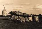 ST LYPHARD       DOLMEN DE KERBOURG    MOULIN - Saint-Lyphard