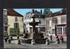 89 L'ISLE SUR SEREIN Place De La Fontaine, Coiffeur, Quincaillerie, Ed Moulin 8, CPSM 9x14, 195? - L'Isle Sur Serein