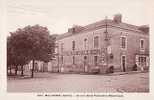 Malicorne : Hotel De La Boule D'Or , Coin De La Place De La République - Malicorne Sur Sarthe