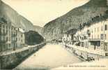 73    MOUTIERS   L'ISERE ET LES QUAIS      N° 2158 - Moutiers